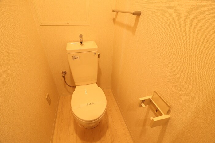 物件内観写真13　(トイレ)