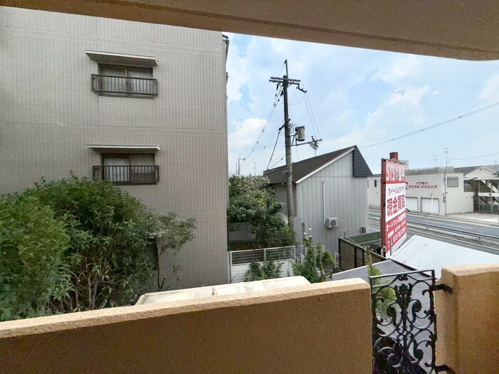 物件内観写真18　(室内からの展望)