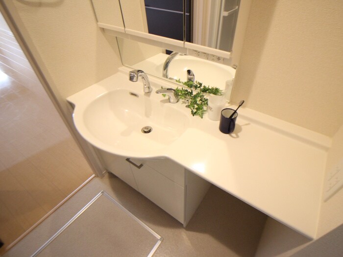 物件内観写真9　(洗面)