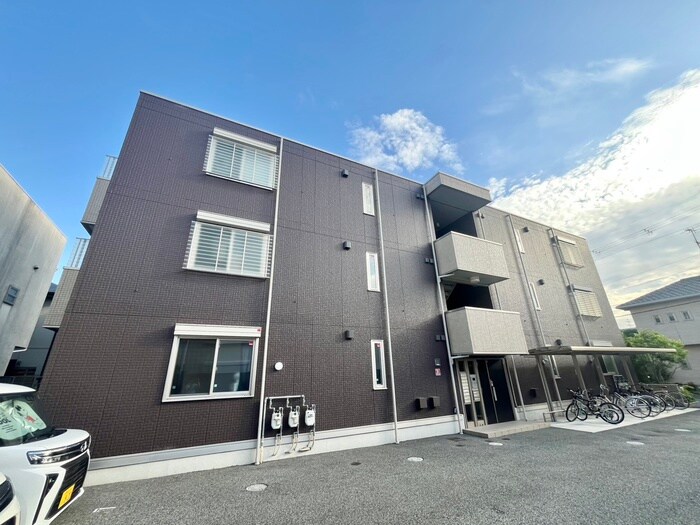 物件外観写真3　(外観写真)