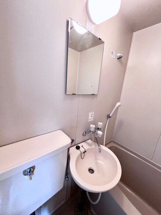 物件内観写真12　(洗面)