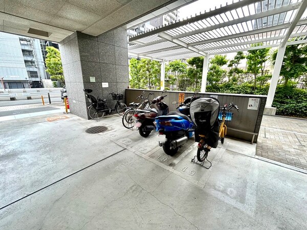 駐輪場