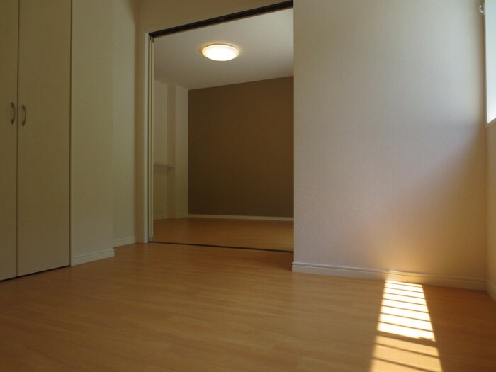 物件内観写真18　(居室)