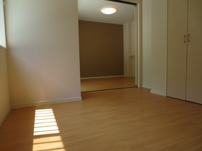 物件内観写真21　(居室)