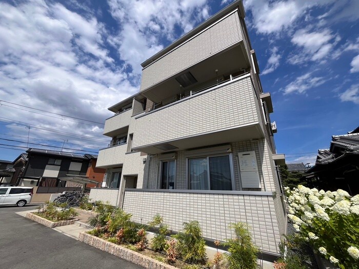 カメリアの物件外観写真