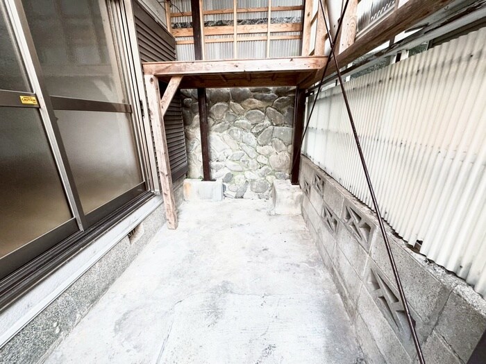 物件外観写真3　(駐車場)