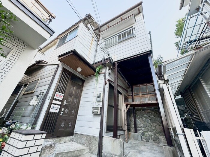 豊中市柴原町貸家の物件外観写真