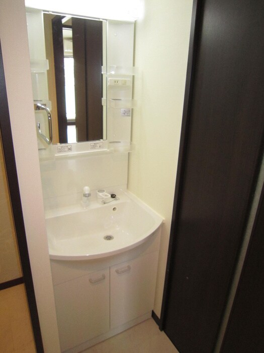 物件内観写真12　(洗面)