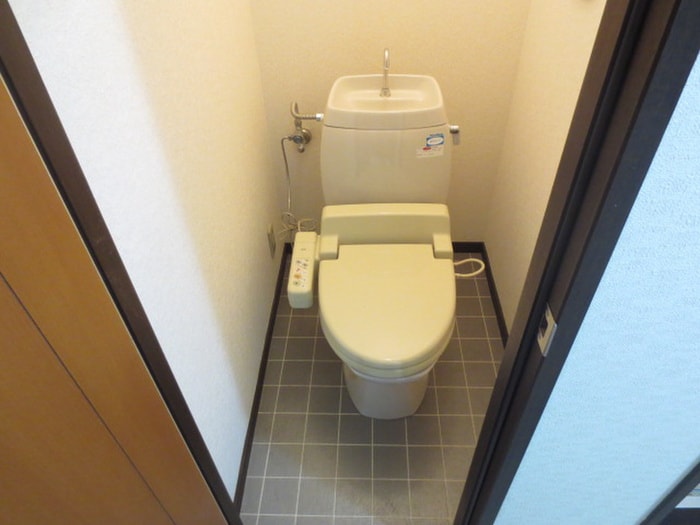 物件内観写真9　(トイレ)