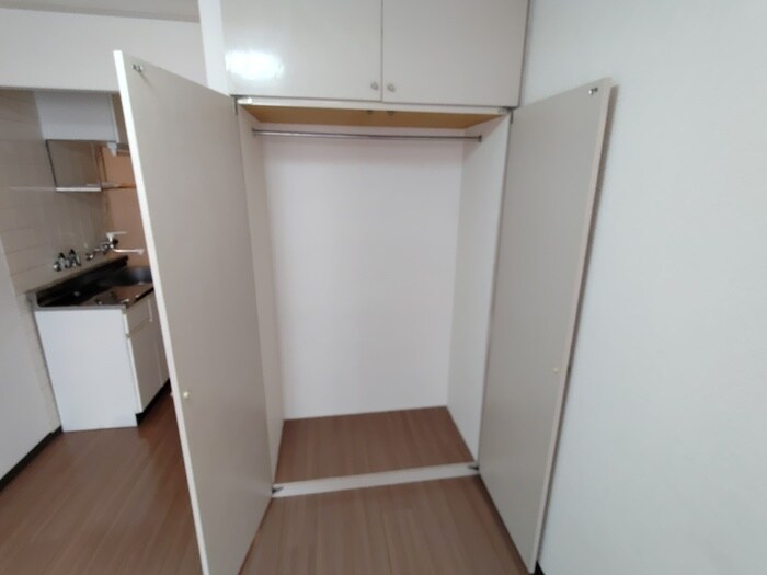 物件内観写真11　(収納)