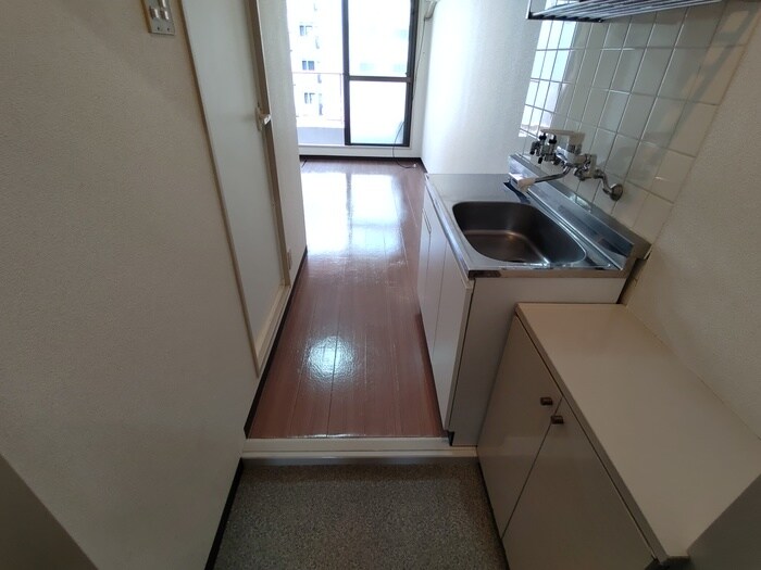 物件内観写真17　(廊下)