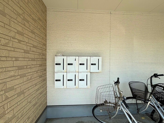 物件外観写真4　(建物設備)