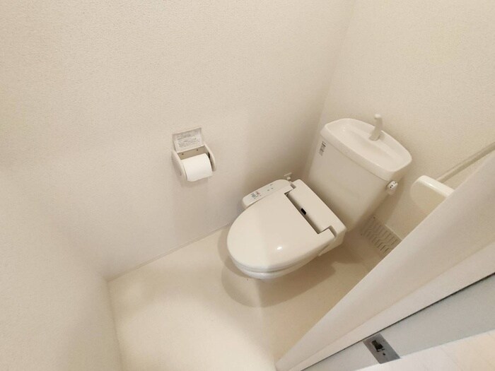 物件内観写真16　(トイレ)