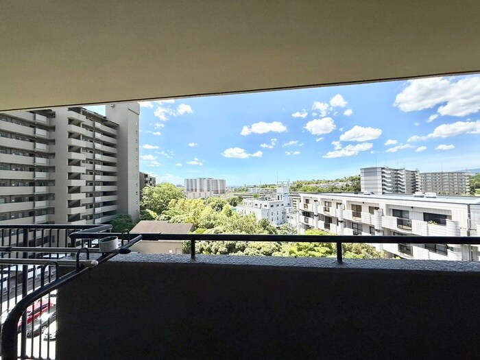 物件内観写真20　(室内からの展望)