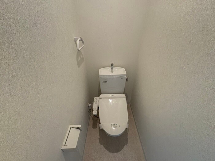 物件内観写真9　(トイレ)