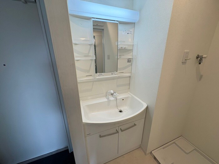 物件内観写真11　(洗面)