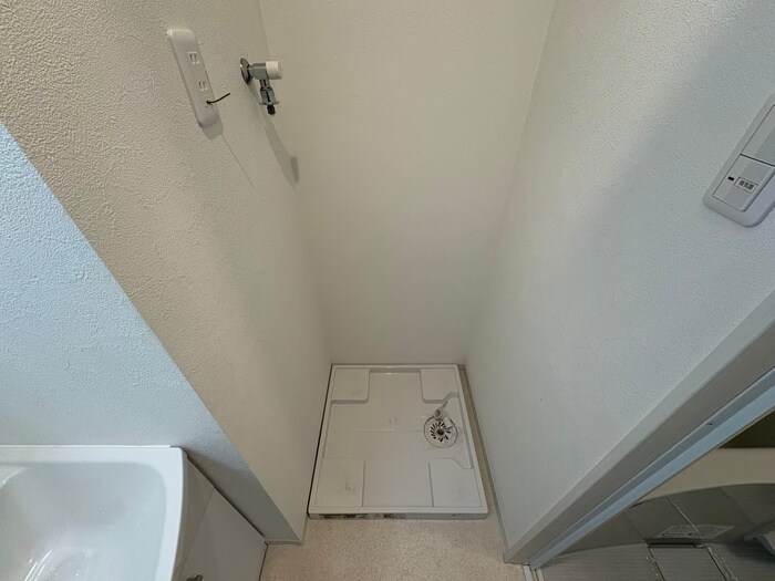 物件内観写真22　(洗濯機置場)