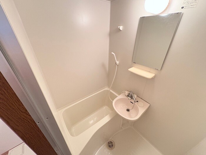 物件内観写真12　(バス／シャワールーム等)