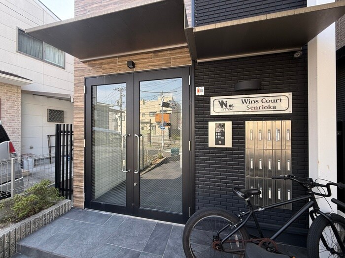 物件外観写真4　(エントランス部分)