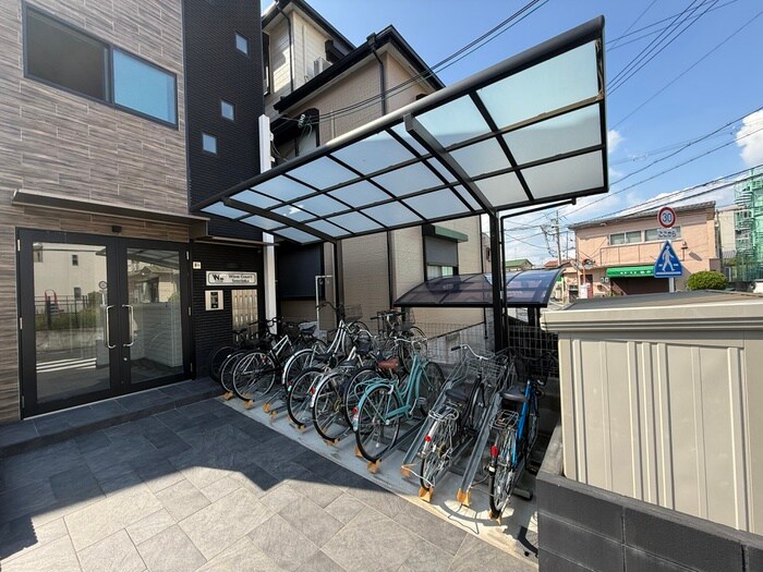 物件外観写真5　(駐輪場)