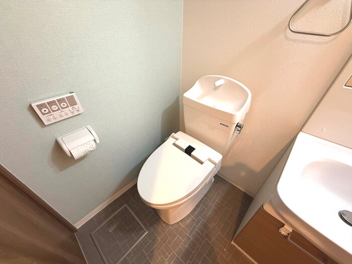 物件内観写真11　(トイレ)