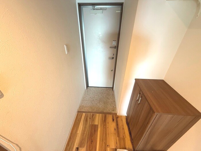 物件内観写真17　(玄関)