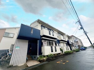 アゼリアディアコートB棟外観写真