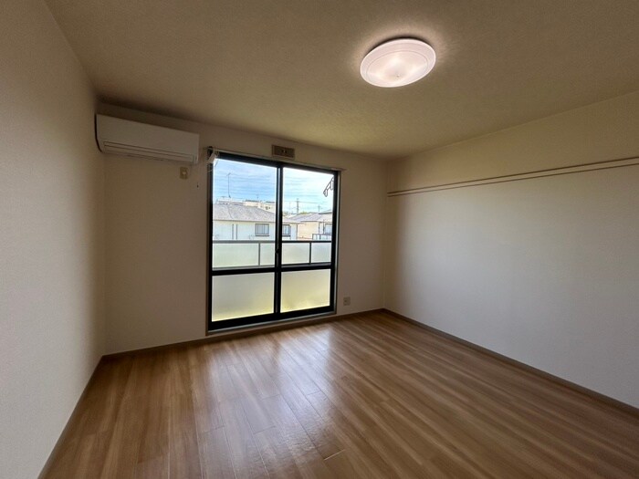 物件内観写真7　(居室)