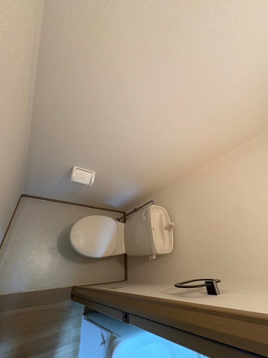 物件内観写真13　(トイレ)