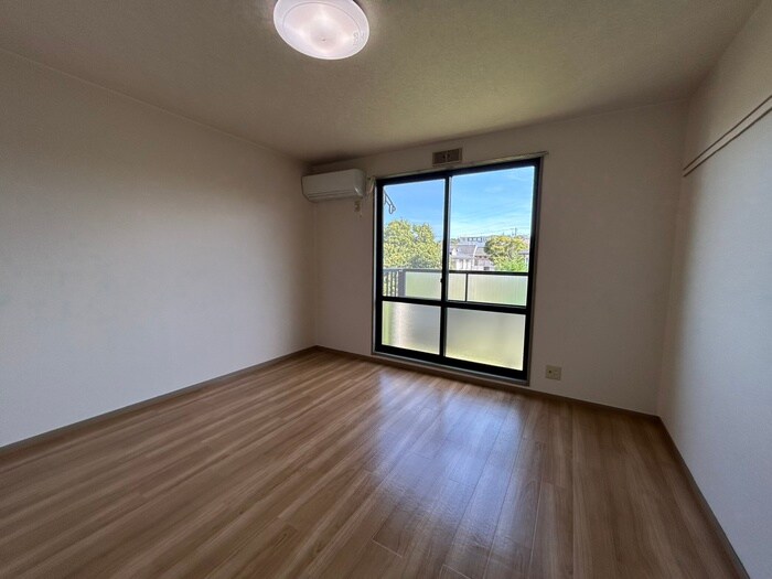 物件内観写真18　(居室)