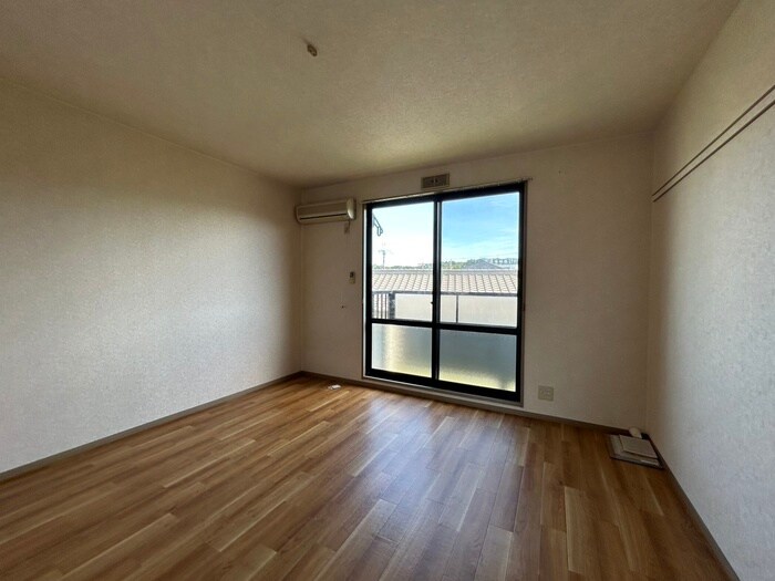 物件内観写真21　(居室)