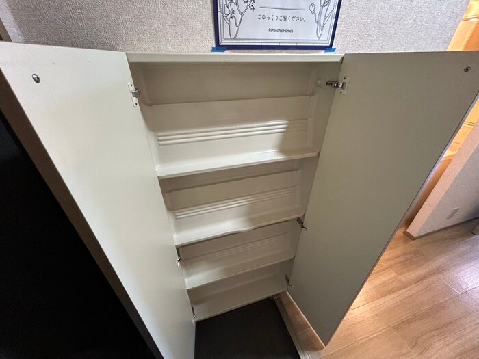 物件内観写真22　(靴箱)