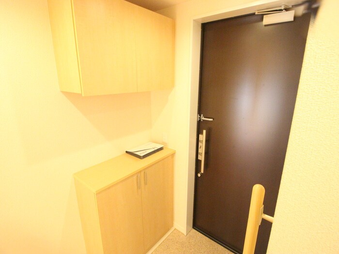 物件内観写真19　(玄関)
