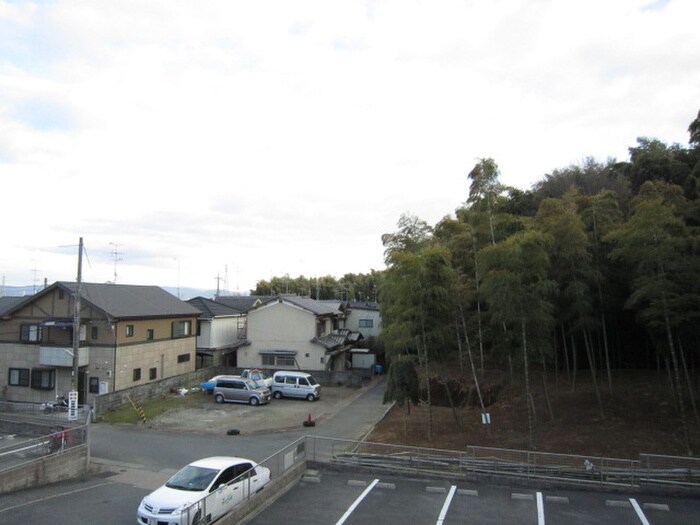 物件外観写真3　(駐車場)