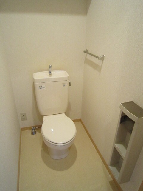 物件内観写真11　(トイレ)