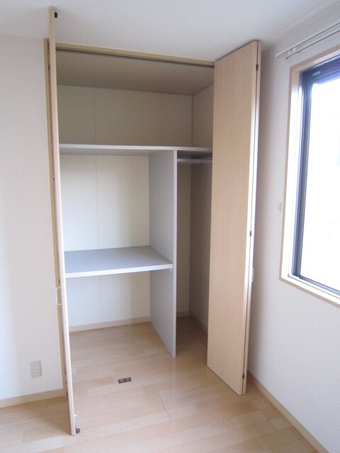 物件内観写真14　(収納)