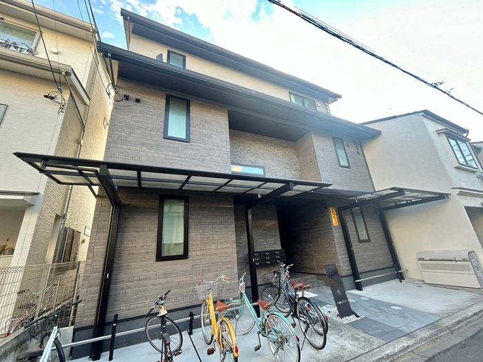 物件外観写真1　(外観写真)