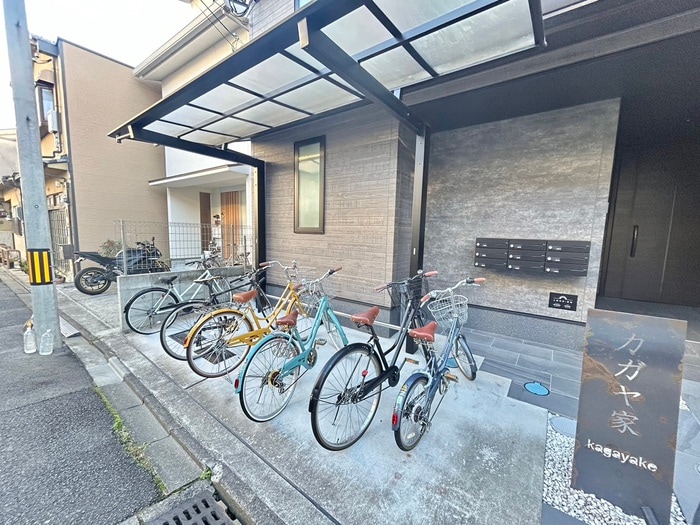 物件外観写真5　(駐輪場)