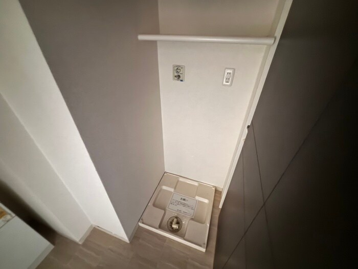 物件内観写真13　(洗濯機置場)