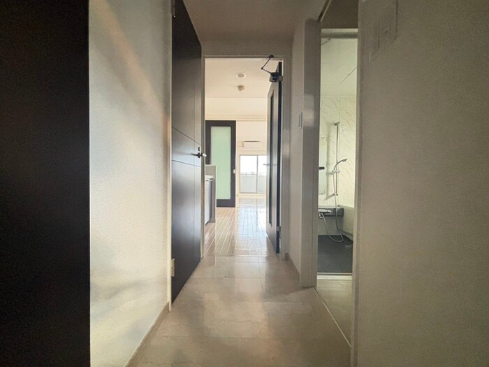 物件内観写真18　(廊下)