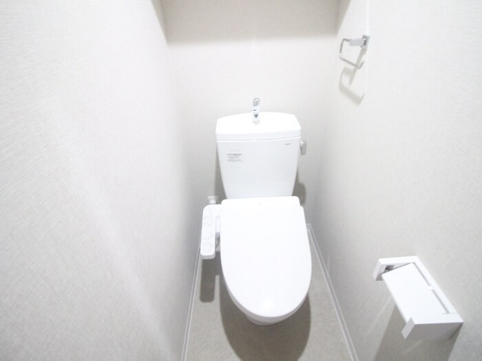 物件内観写真10　(トイレ)