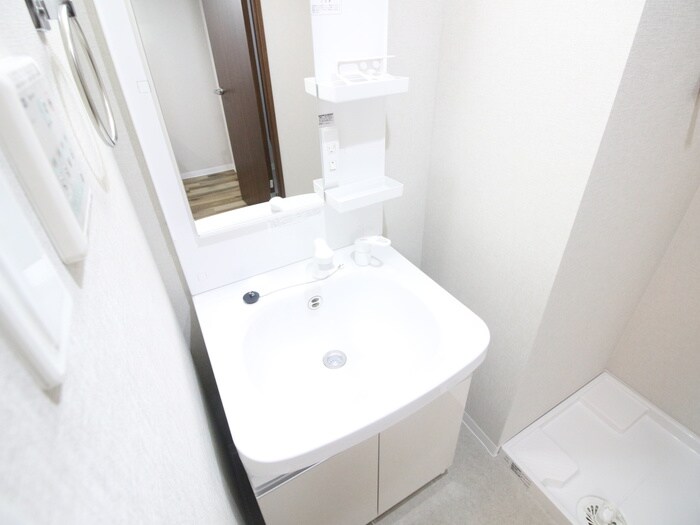 物件内観写真11　(洗面)