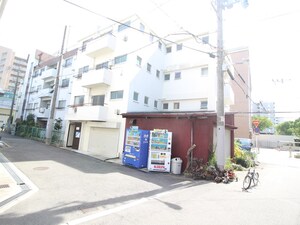 栗田マンション外観写真