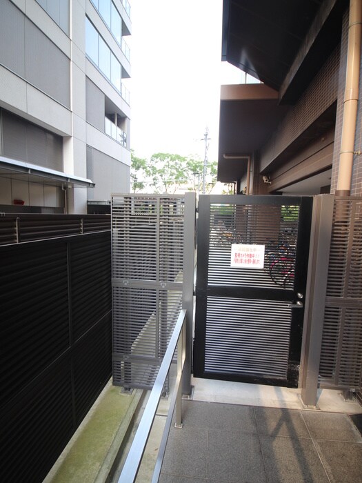 物件外観写真5　(駐輪場)