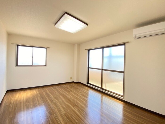 物件内観写真7　(居室)