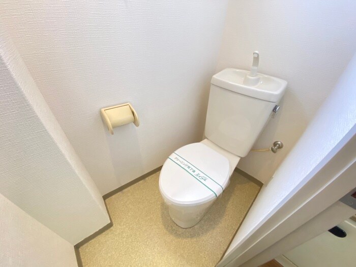 物件内観写真11　(トイレ)