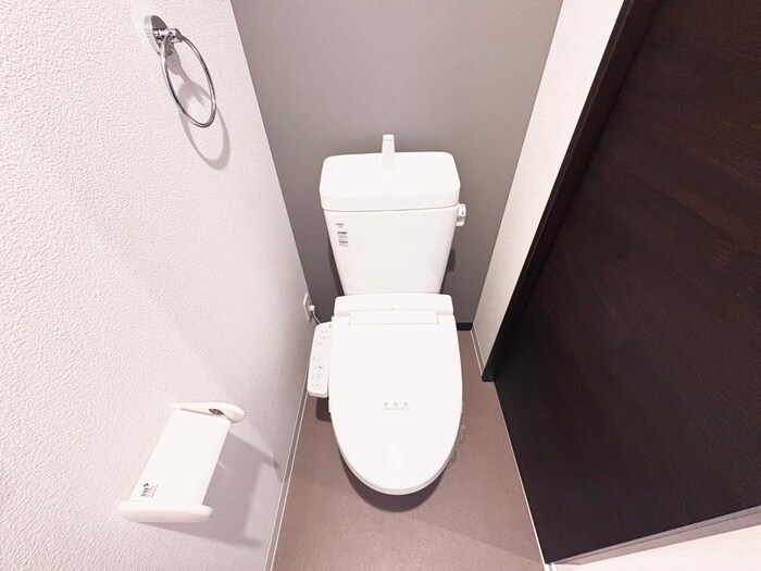 物件内観写真8　(トイレ)