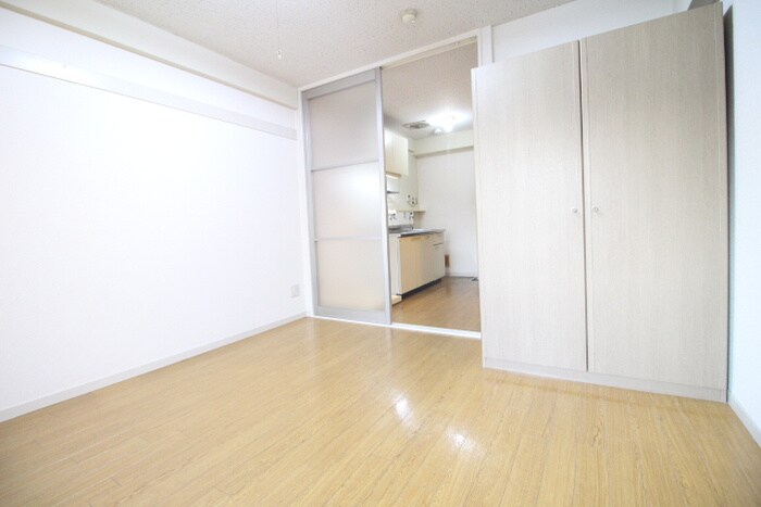 物件内観写真10　(居室)