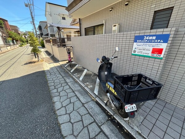 バイク置き場