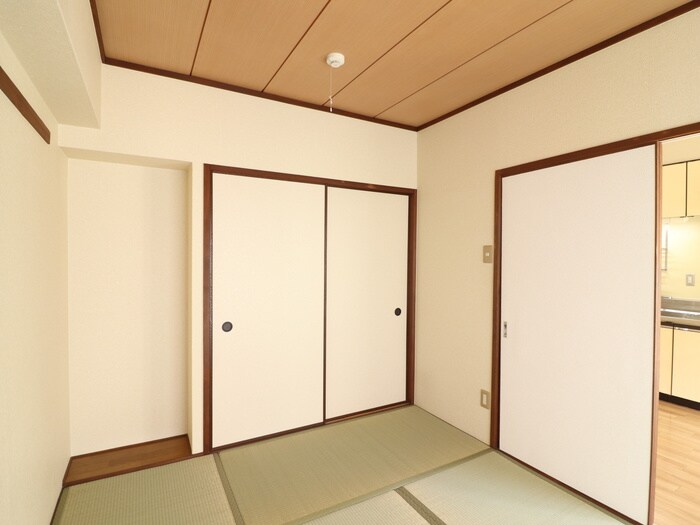 物件内観写真5　(居室)